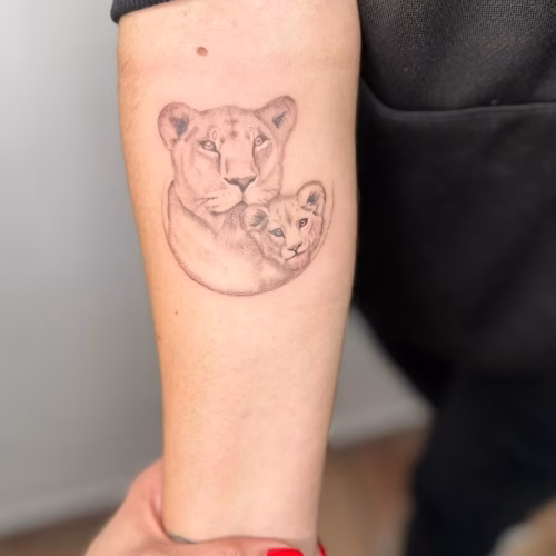 bea-hernandez-tattoo-02 bea-hernandez-tattoo-02